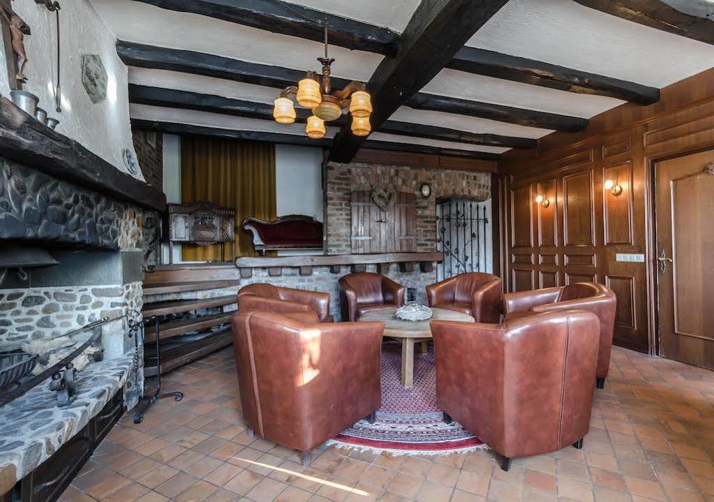 Hotel Restaurant De Roosterhoeve Roosteren ภายนอก รูปภาพ